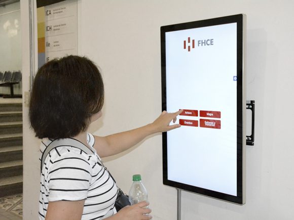 pantalla interactiva FHCE